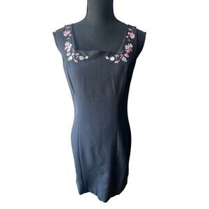 Chadwicks Black Sleeveless Sheath Dress Floral Embroidered Neckline Size 4P